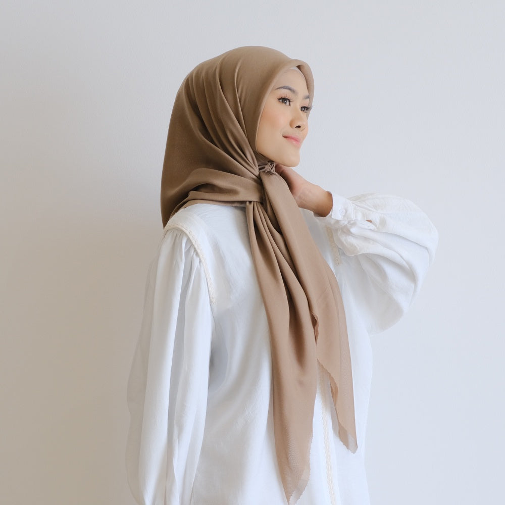 Image of Eclemix Dinara Plain Hijab | Hijab Polos Segiempat Paris Japan Premium